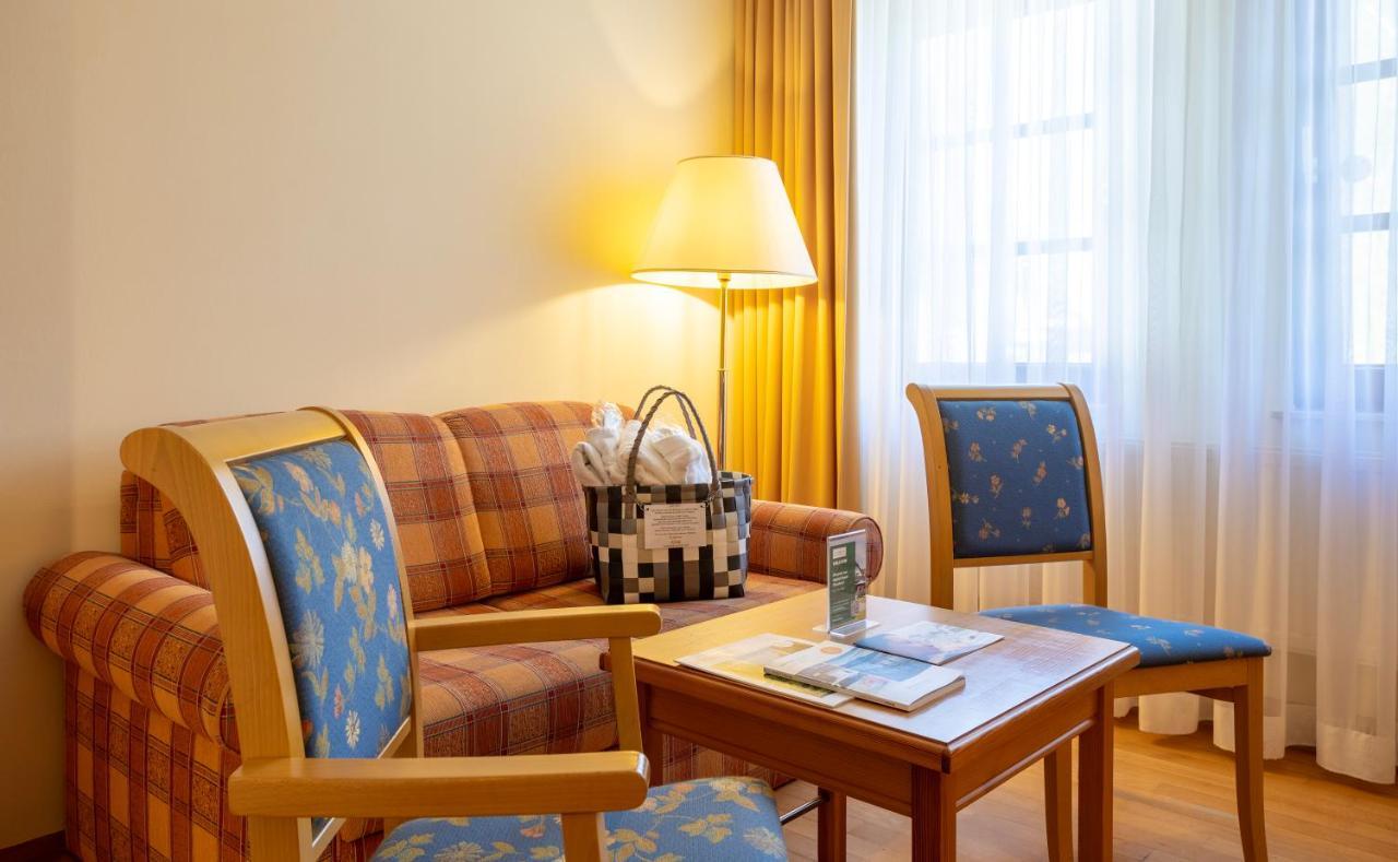 Ringhotel Warnemuender Hof Rostock Ngoại thất bức ảnh