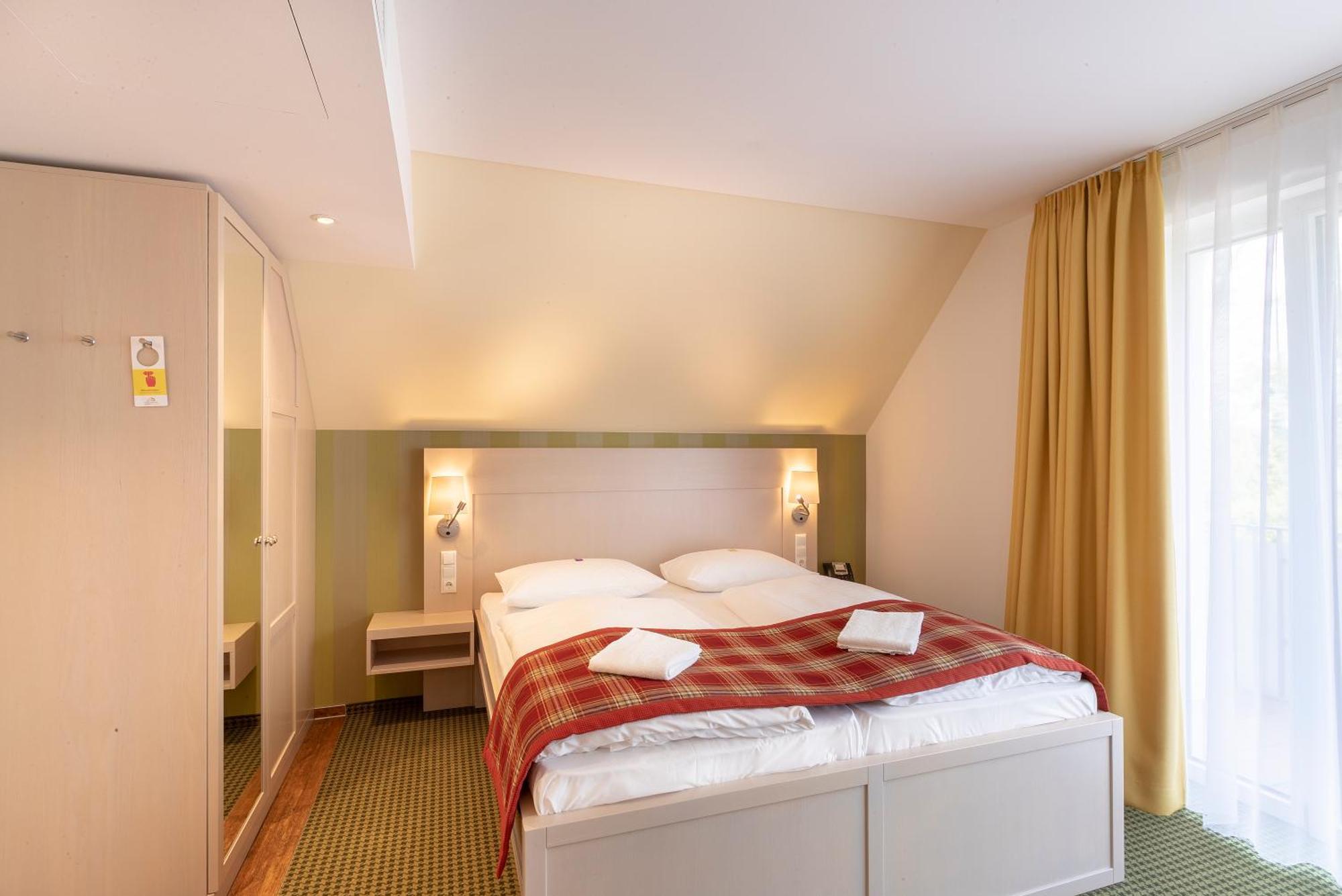 Ringhotel Warnemuender Hof Rostock Ngoại thất bức ảnh