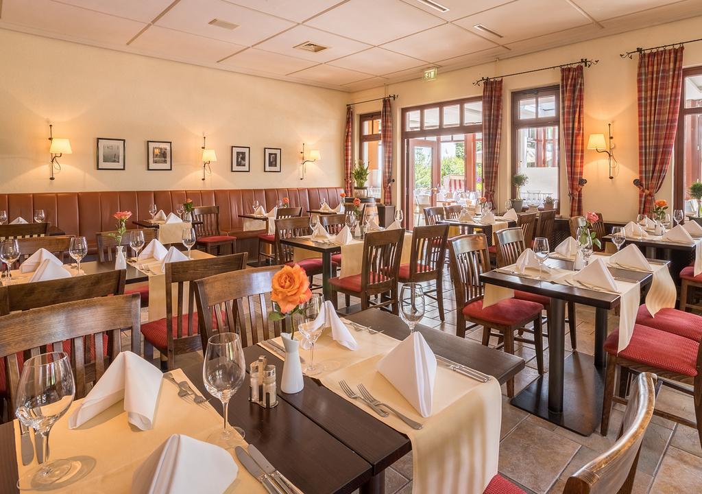 Ringhotel Warnemuender Hof Rostock Ngoại thất bức ảnh