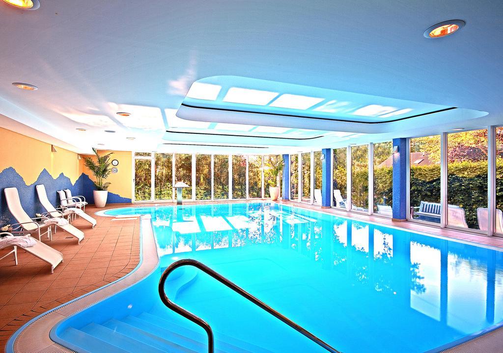 Ringhotel Warnemuender Hof Rostock Ngoại thất bức ảnh
