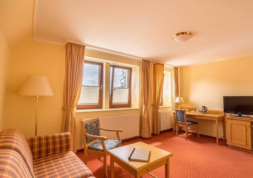 Ringhotel Warnemuender Hof Rostock Ngoại thất bức ảnh
